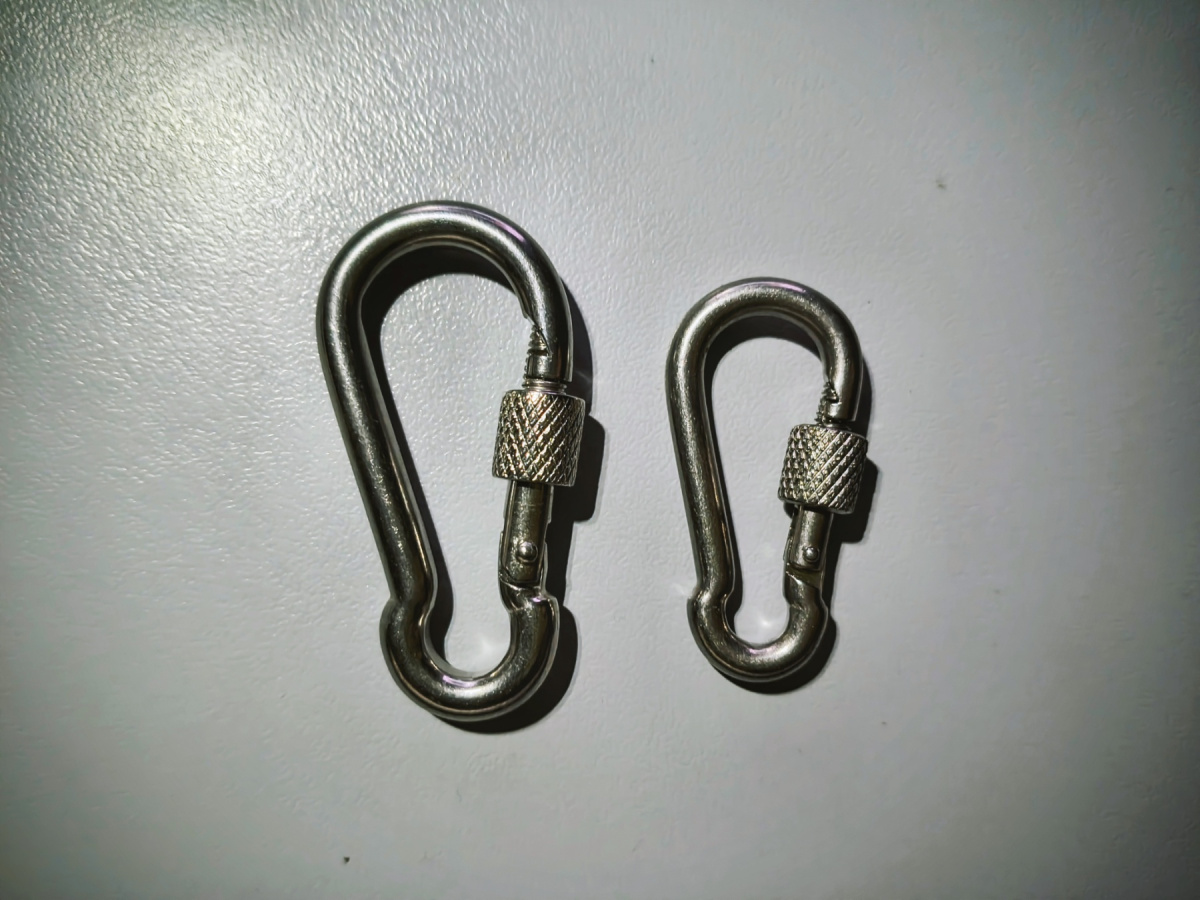 Изображение Карабін «вухо», або «грушоподібний»/«будівельний».